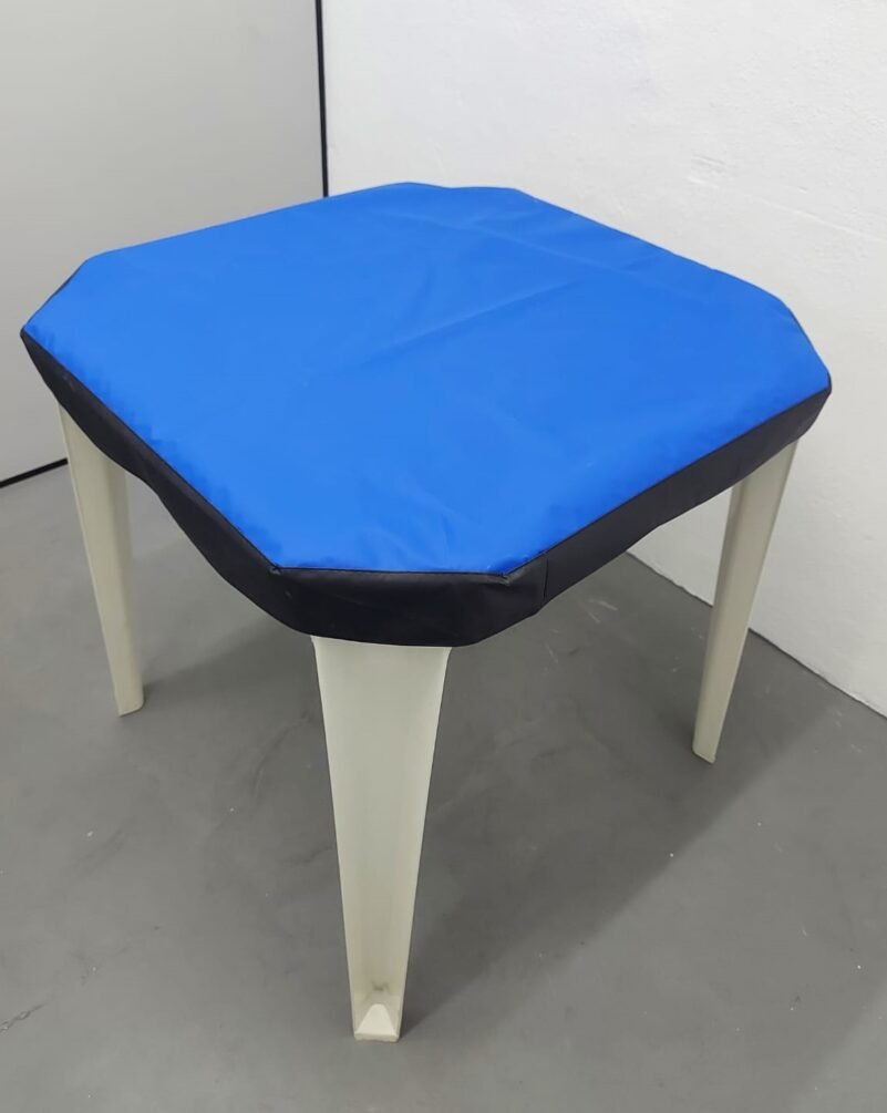Capa Para Mesa de Bar, Restaurante e Quiosque (5 pçs) - Imagem 13