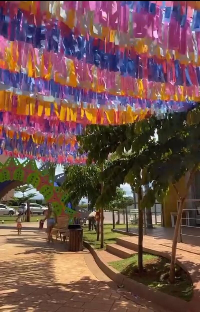 Varal/Bandeirinha Em Tiras Tnt Color Reutilizável 10 Metros - Imagem 3